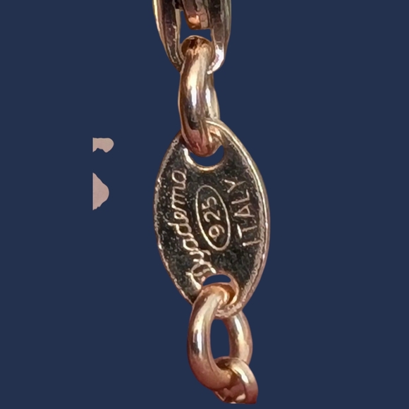 Rose-Gold Plated Dyademo Three Blue Crystal Pendant Four-Leaf Clover Necklace - Picture 4 of 4